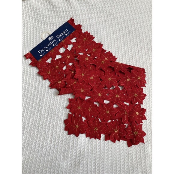 Bess Fashion at Home Other - Vintage BESS Poinsettia Holiday Table Runner Red with Metallic Gold 72” X 13”